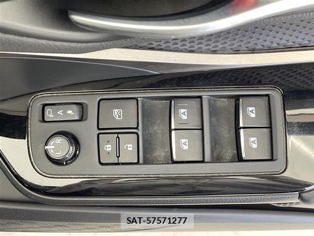 Toyota C-HR 2019 8684657-4