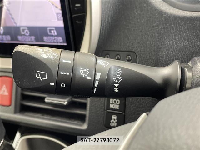 Toyota ESQUIRE 2016 8692643-3