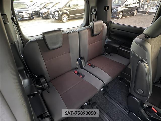 Toyota NOAH 2019 8683556-10