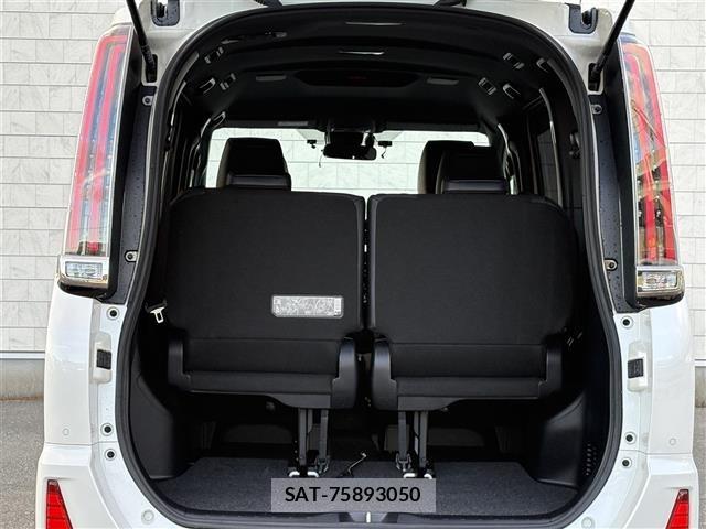 Toyota NOAH 2019 8683556-11