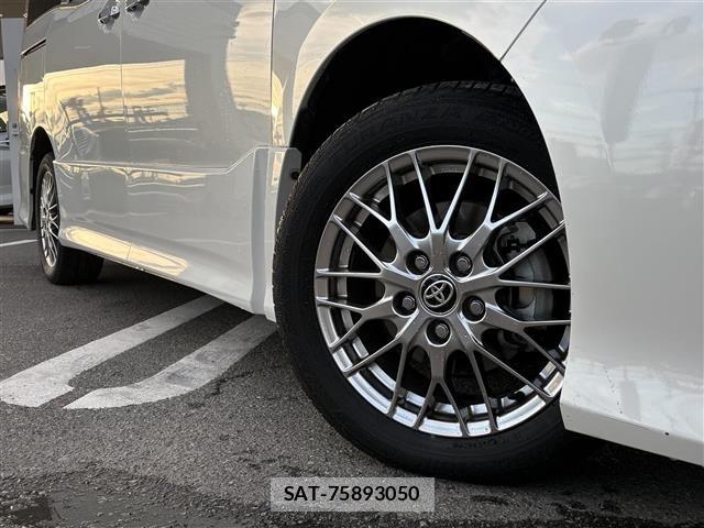 Toyota NOAH 2019 8683556-12