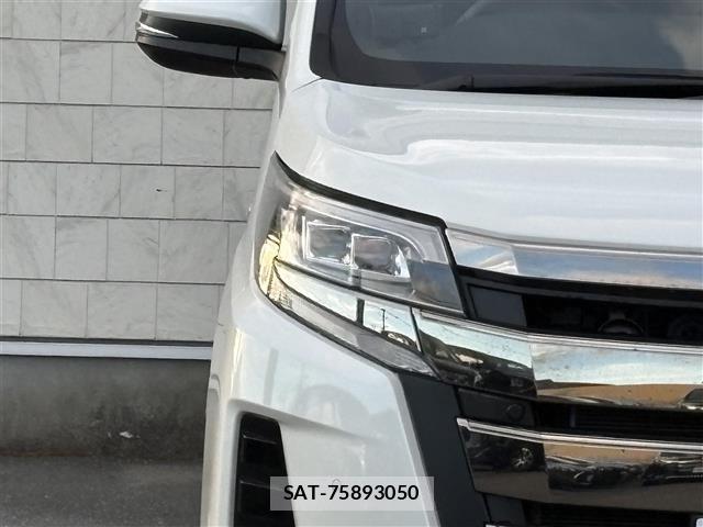 Toyota NOAH 2019 8683556-13