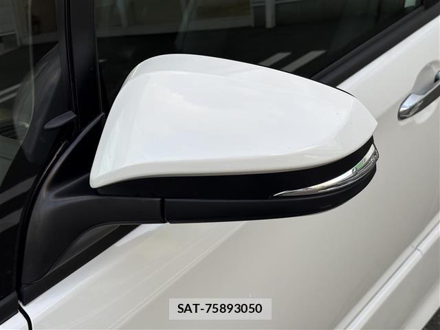 Toyota NOAH 2019 8683556-14