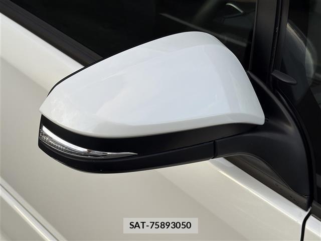 Toyota NOAH 2019 8683556-15