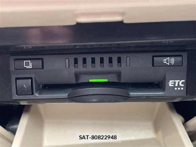 Toyota CAMRY 2017 8885412-1