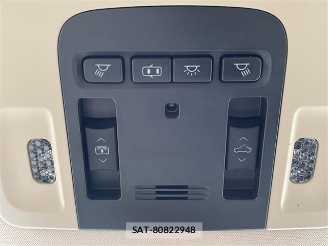 Toyota CAMRY 2017 8885412-10