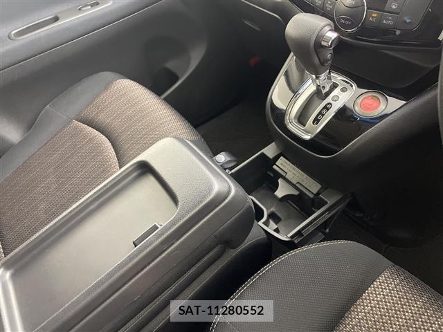 Nissan SERENA 2015 8672002-1