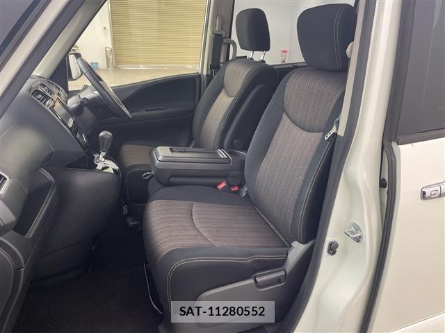 Nissan SERENA 2015 8672002-5