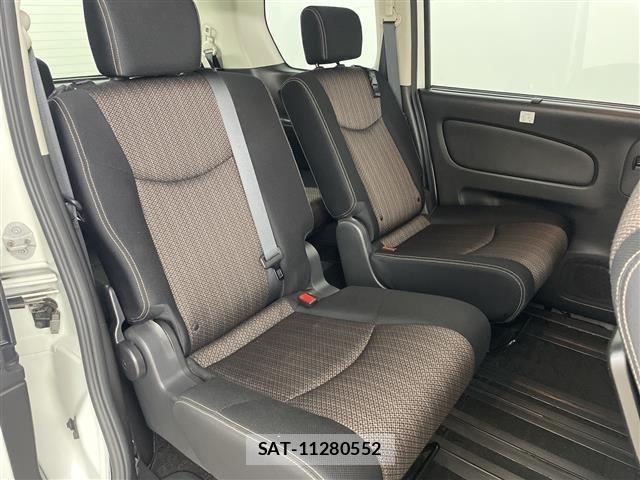Nissan SERENA 2015 8672002-7