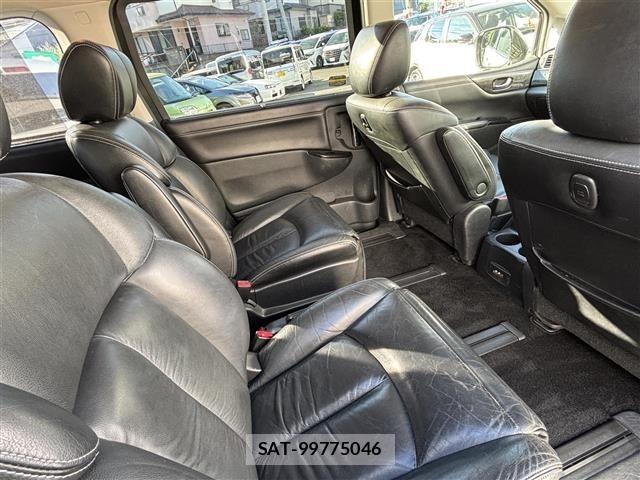 Nissan ELGRAND 2011 8689719-12