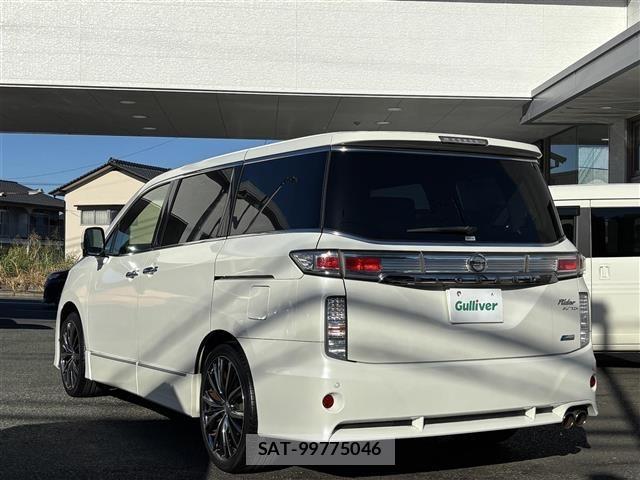 Nissan ELGRAND 2011 8689719-14