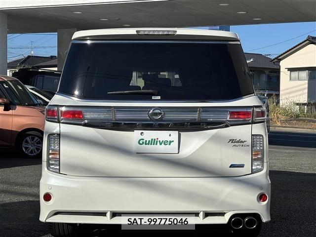 Nissan ELGRAND 2011 8689719-19