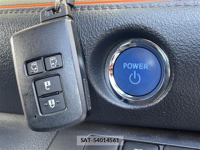 Toyota SIENTA 2017 8715891-5