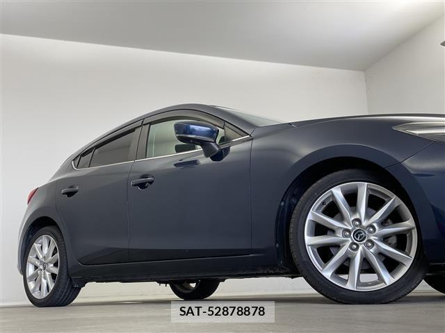 Mazda AXELA 2017 8678396-11