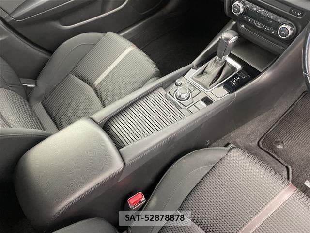 Mazda AXELA 2017 8678396-3
