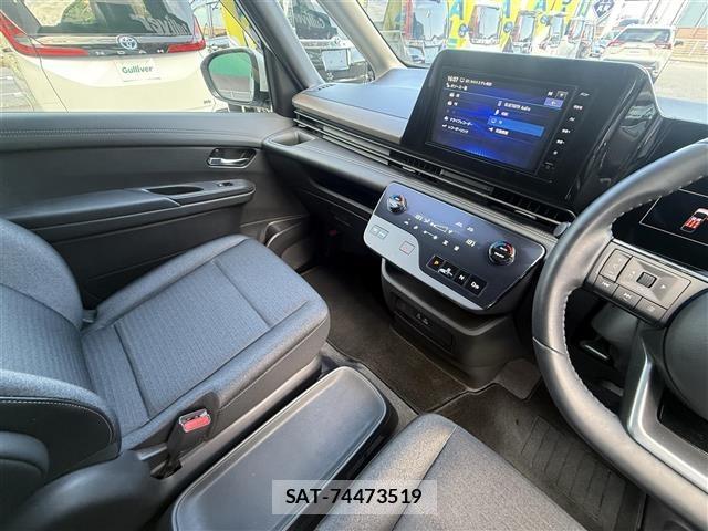 Nissan SERENA 2023 8672015-5
