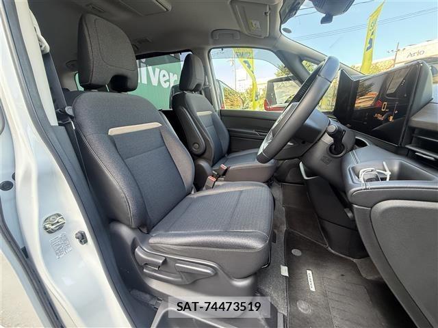 Nissan SERENA 2023 8672015-9