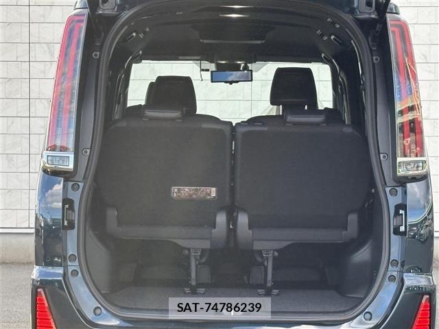 Toyota NOAH 2020 8683567-12