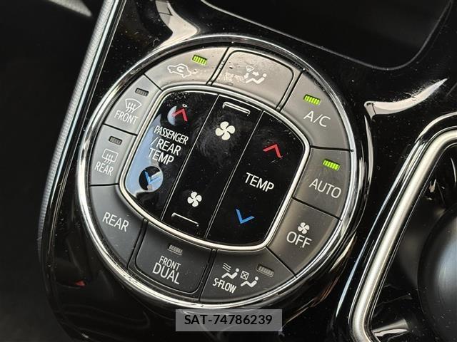 Toyota NOAH 2020 8683567-6