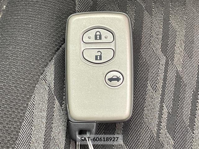 Toyota CROWN 2010 8680561-10