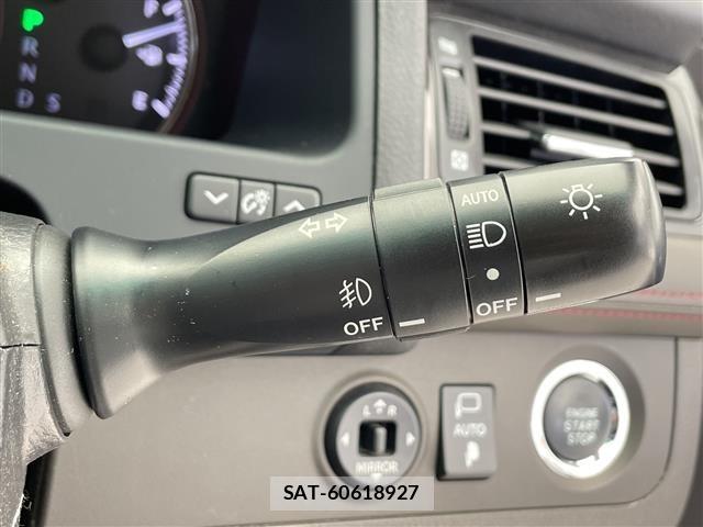 Toyota CROWN 2010 8680561-7