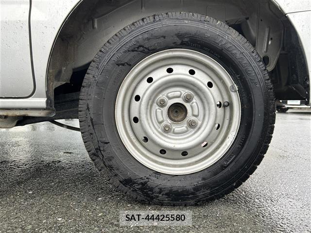 Suzuki EVERY 2006 8928039-4