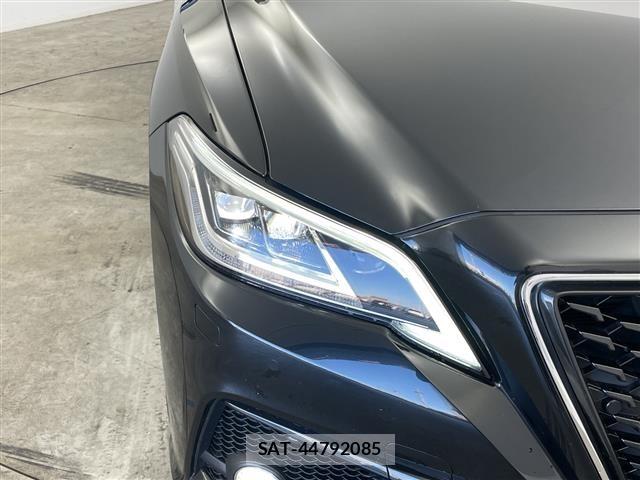 Toyota CROWN 2019 8680562-11