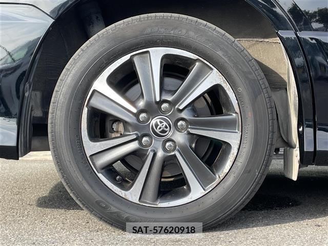 Toyota NOAH 2021 8683569-4