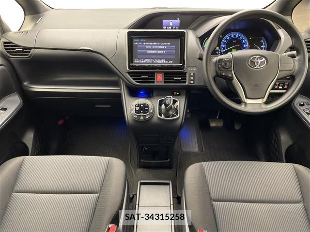 Toyota NOAH 2015 8683571-14