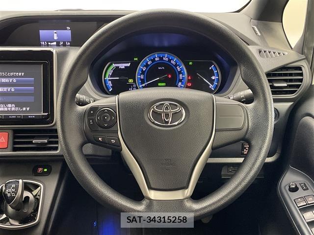 Toyota NOAH 2015 8683571-6
