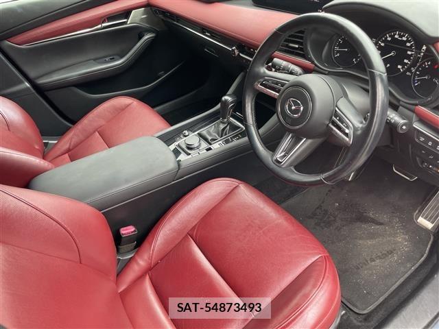 Mazda MAZDA3 2019 8909330-10