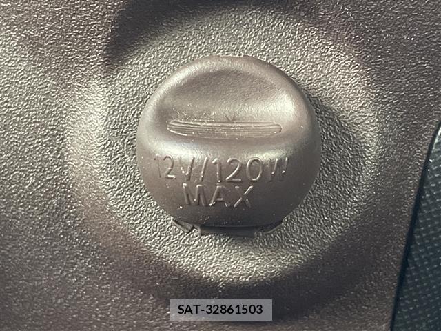 Toyota SPADE 2012 8917332-11
