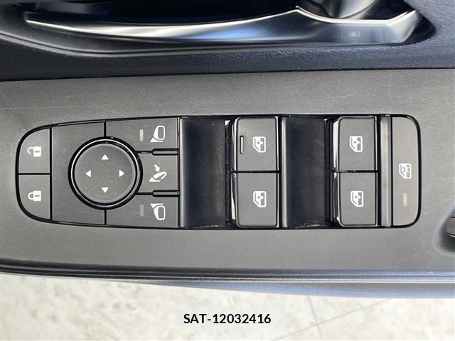 Nissan SERENA 2023 8672024-6