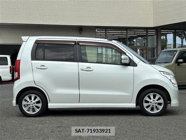 Suzuki WAGON R 2012 8747921-18