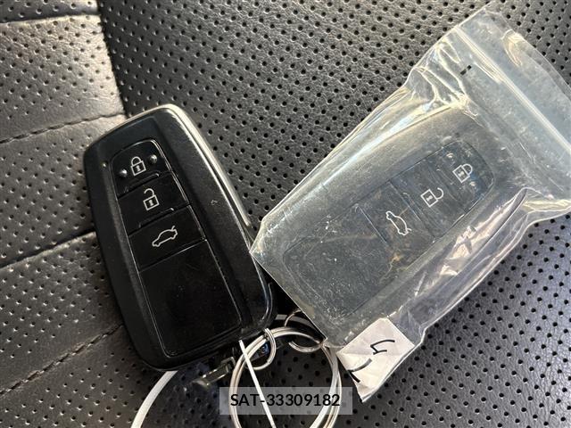 Toyota CROWN 2021 8680565-22