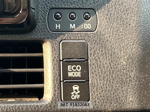 Toyota ESQUIRE 2019 8908840-20