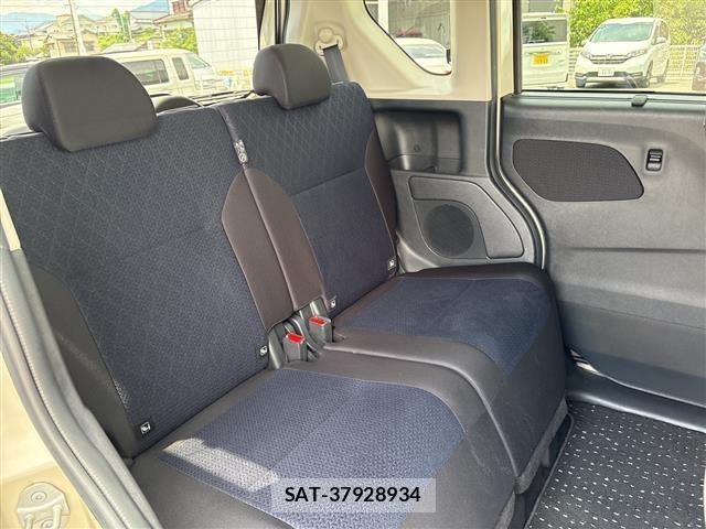 Nissan ROOX 2022 8687559-4