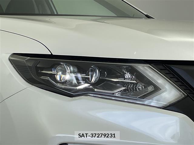 Nissan X-TRAIL 2017 8929623-10