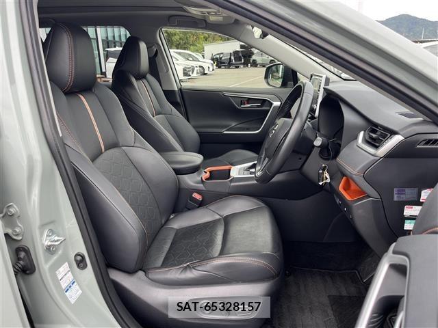 Toyota RAV4 2022 8709430-10