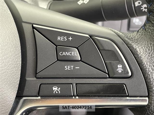 Nissan NOTE 2018 8912890-7