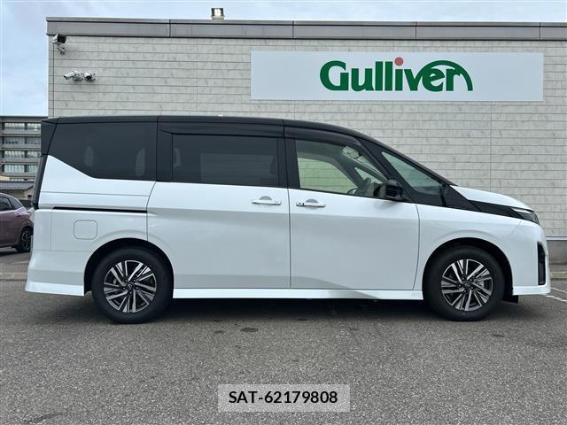 Nissan SERENA 2025 8927258-10