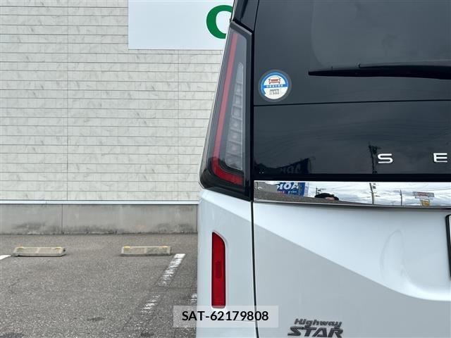 Nissan SERENA 2025 8927258-15