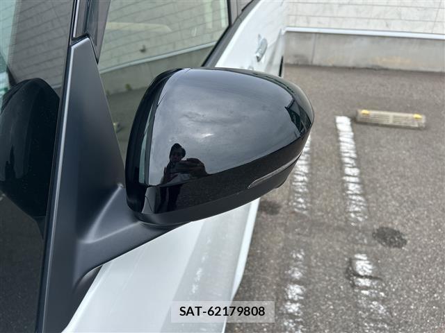 Nissan SERENA 2025 8927258-23