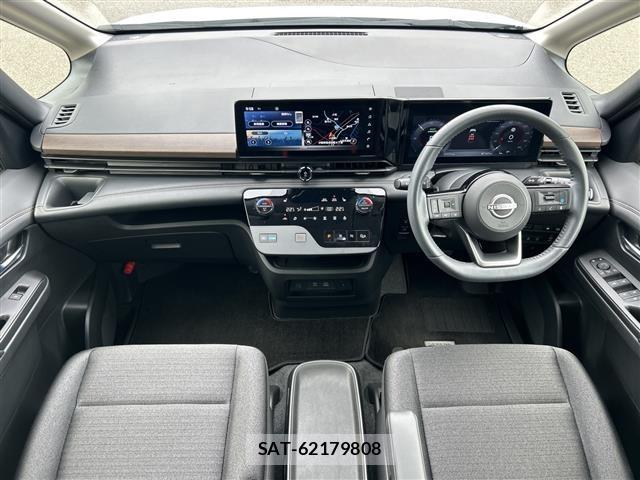 Nissan SERENA 2025 8927258-31