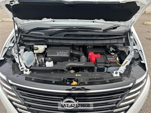 Nissan SERENA 2025 8927258-40