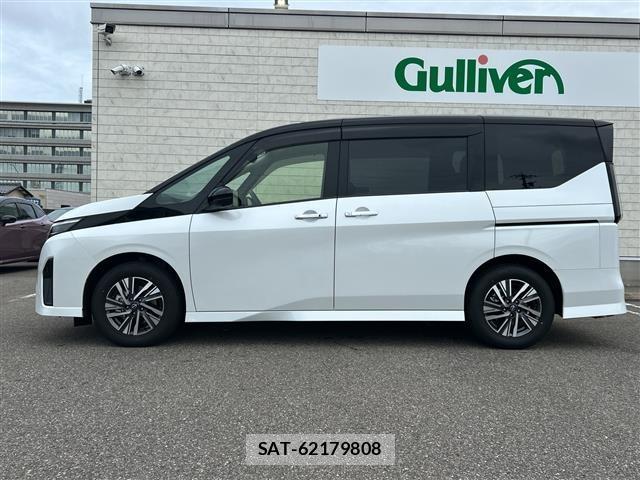 Nissan SERENA 2025 8927258-7