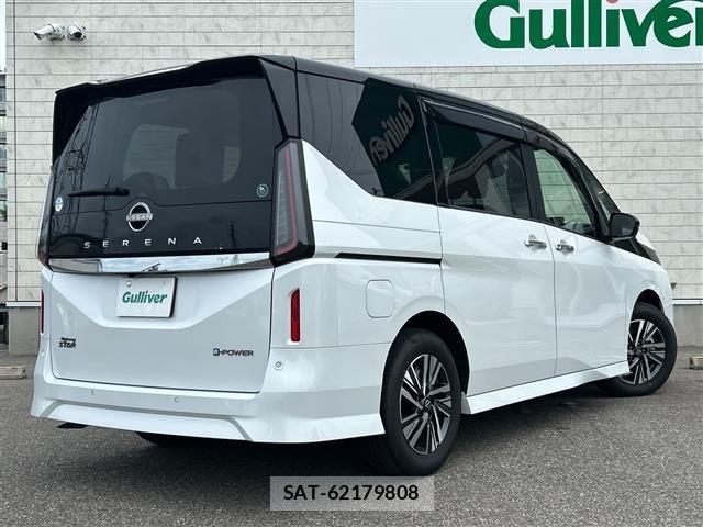 Nissan SERENA 2025 8927258-9