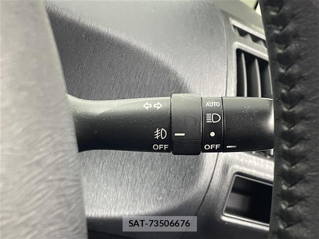 Toyota PRIUS 2019 8938651-9