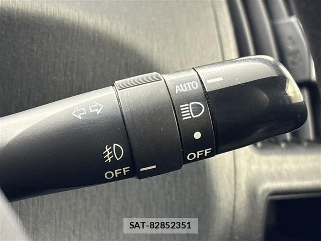 Toyota PRIUS 2015 8710281-1