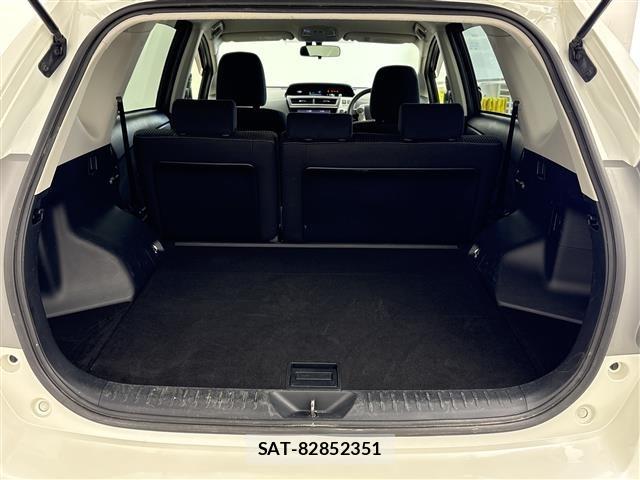 Toyota PRIUS 2015 8710281-11
